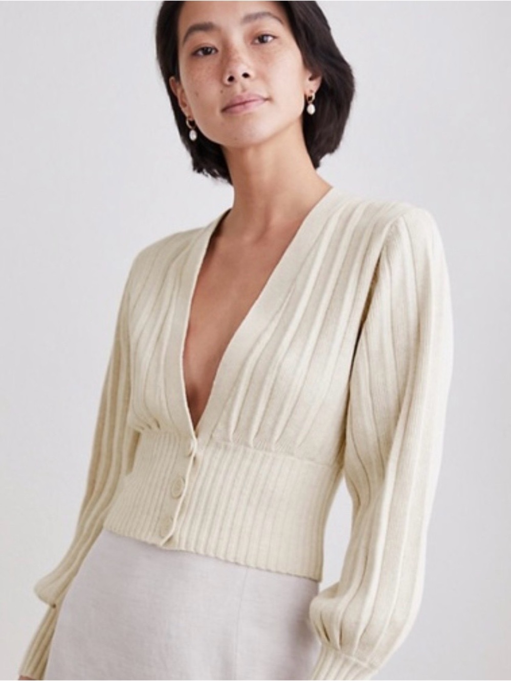 Aritzia Wilfred Plunge Neck Cardigan